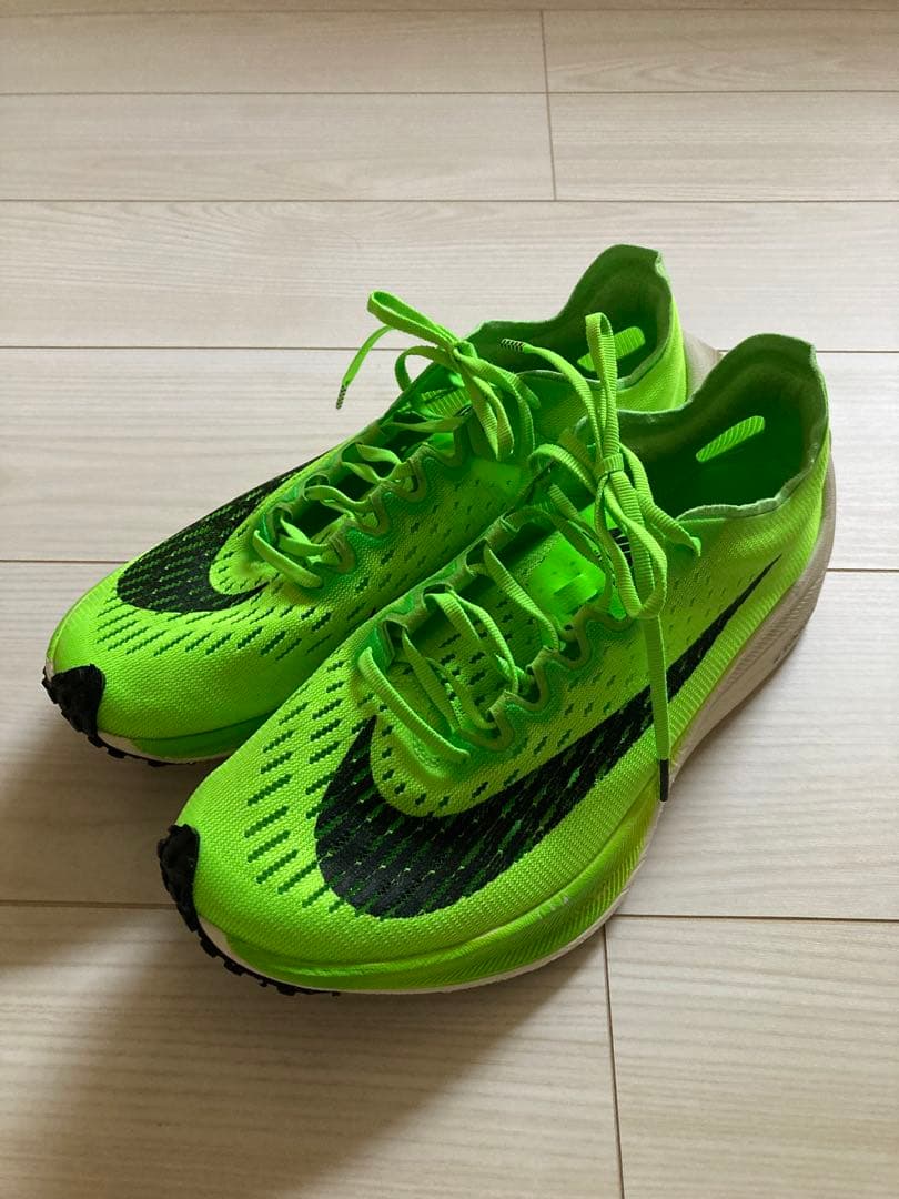 NIKE ヴェイパーフライ　ネクスト％