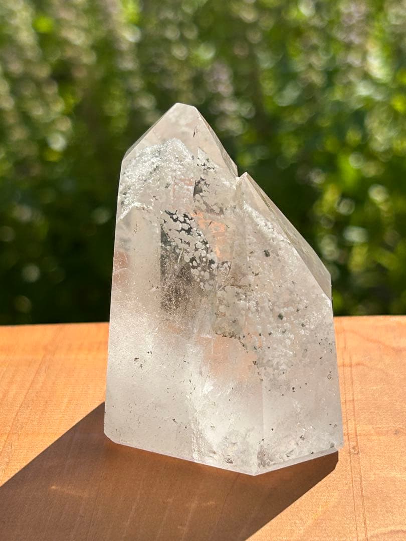 ホワイトファントムクォーツとても珍しい存在感のある石　希少価値‼️大特価SALE