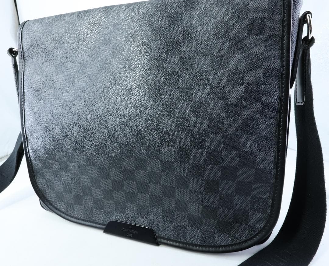 PB254 LOUIS VUITTON　ダミエグラフィット　ダニエルMM