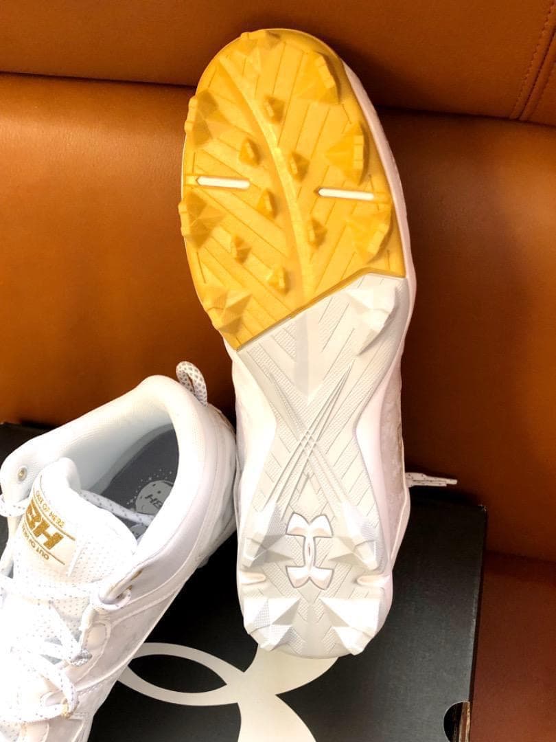 新品2025年USA国内限定アンダーアーマー野球ハーパー8Mid Rm29cm