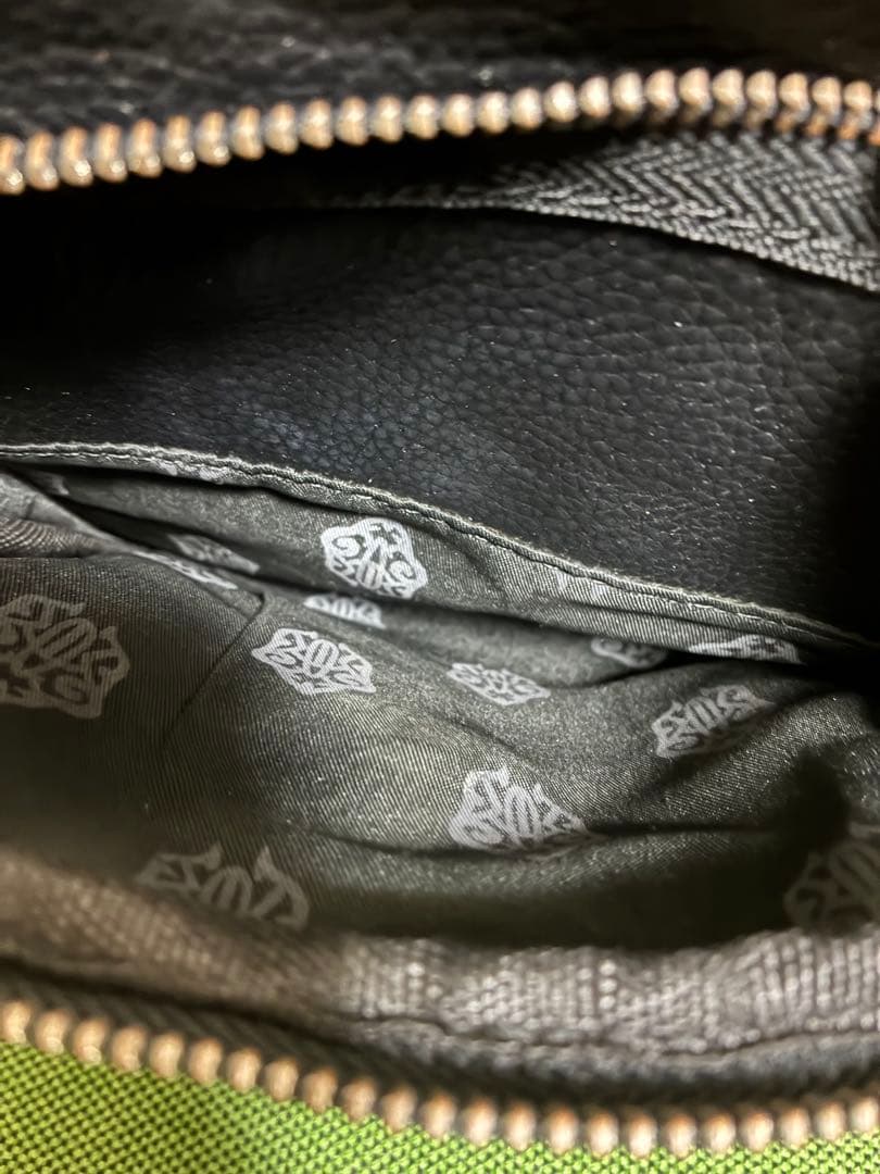 クロムハーツ レザー ショルダーバッグ　百合