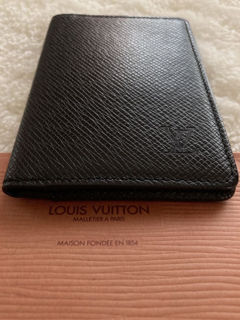 Louis Vuitton タイガライン　ブラック 名刺入れ　おまけ紙袋付き