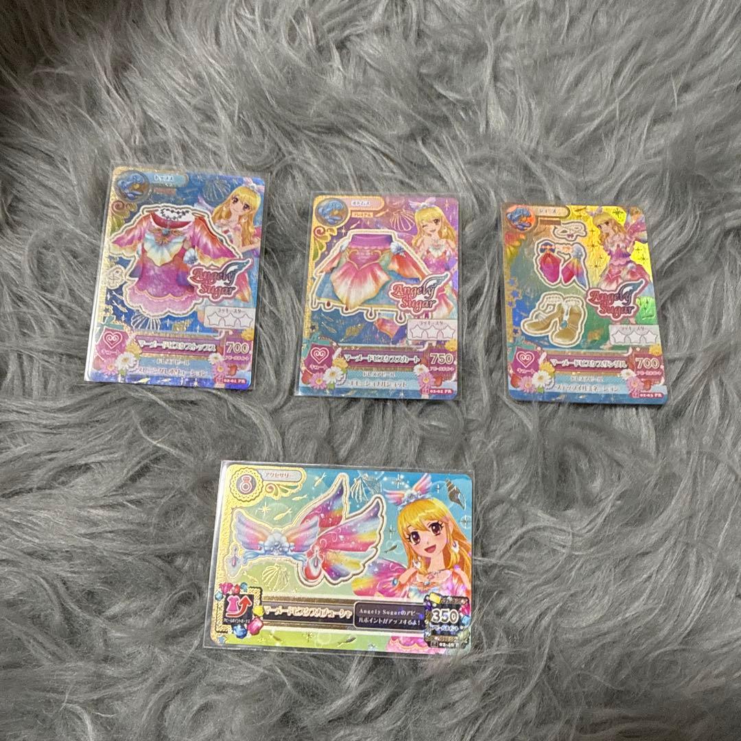 マーメイドピスケスコーデ 星宮いちご トップス スカート サンダル カチューシャ