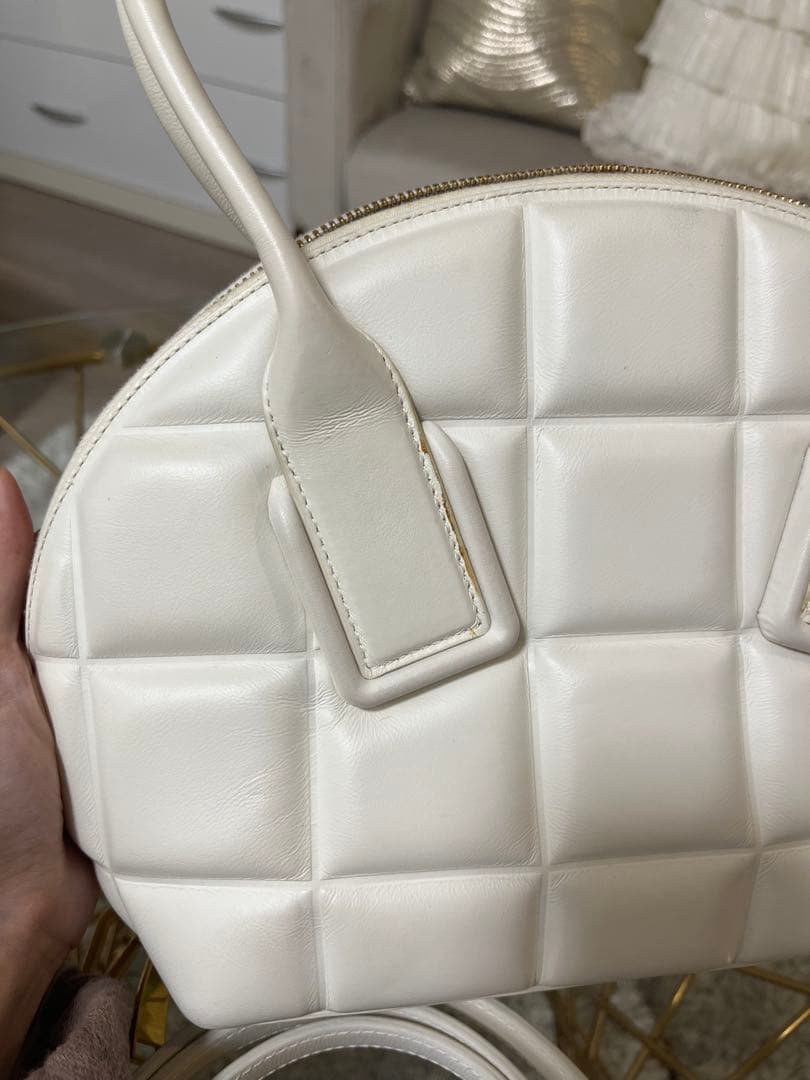 バッグ BOTTEGA VENETA BV SWOOP