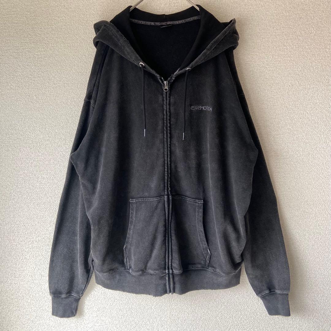 完売品NiziU Live with U 2025 HOODIE Mサイズ