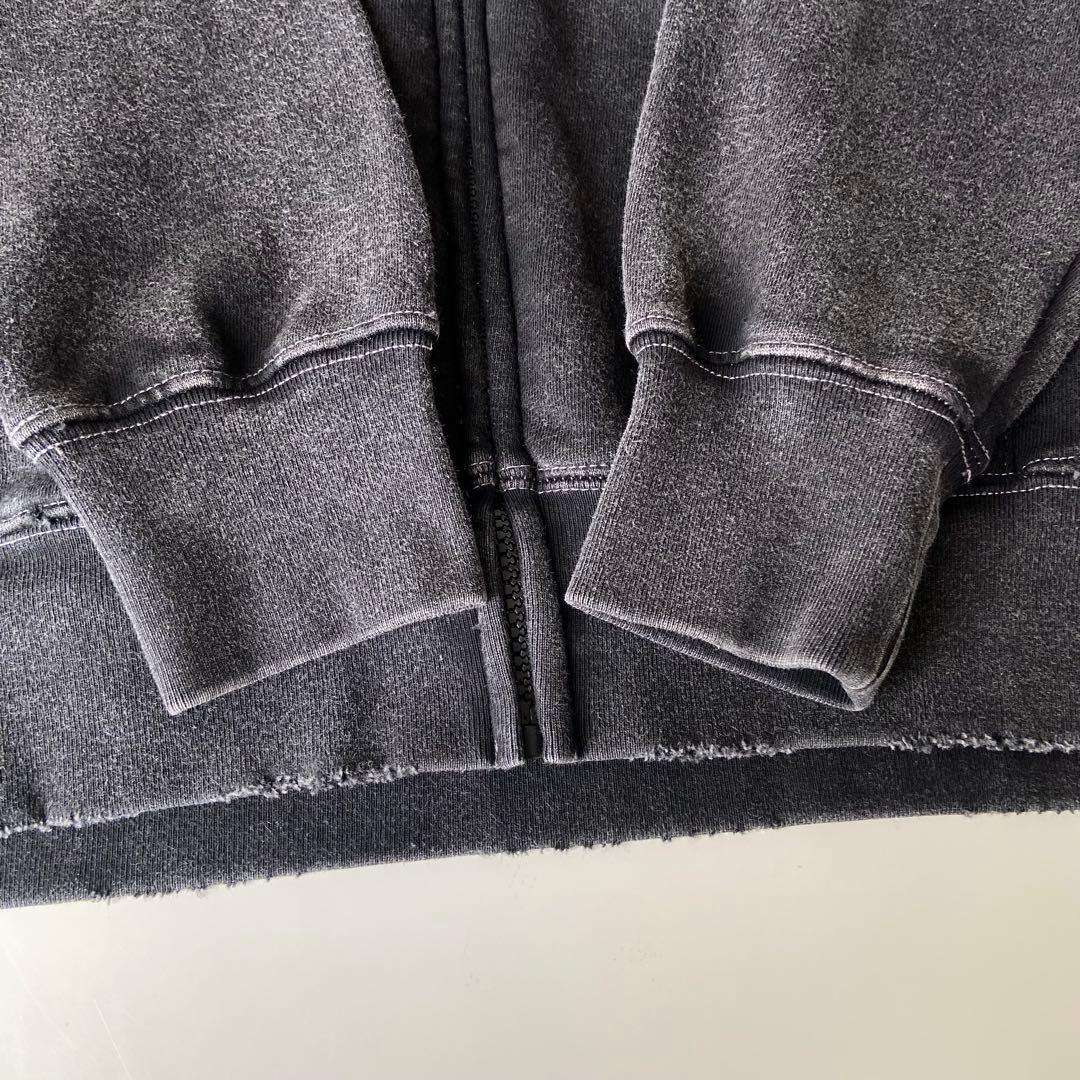 完売品NiziU Live with U 2025 HOODIE Mサイズ