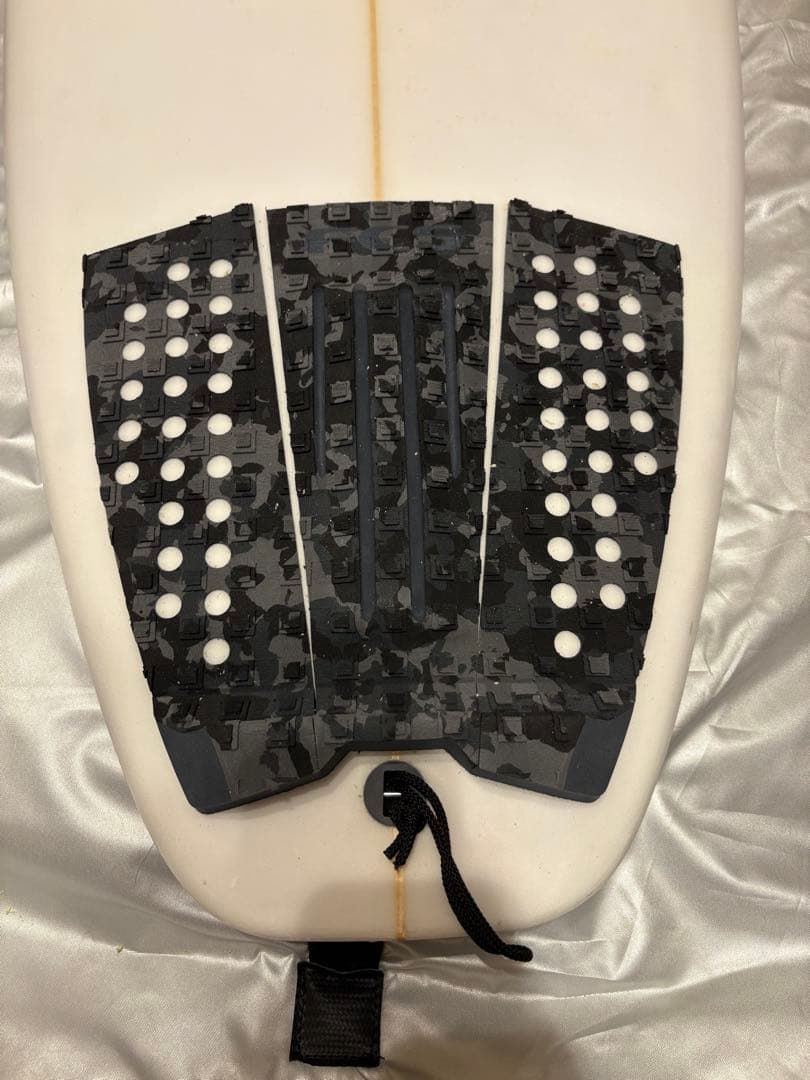 【手渡し限定】【美品】ショートボード 6'1 Anonymous 6.1