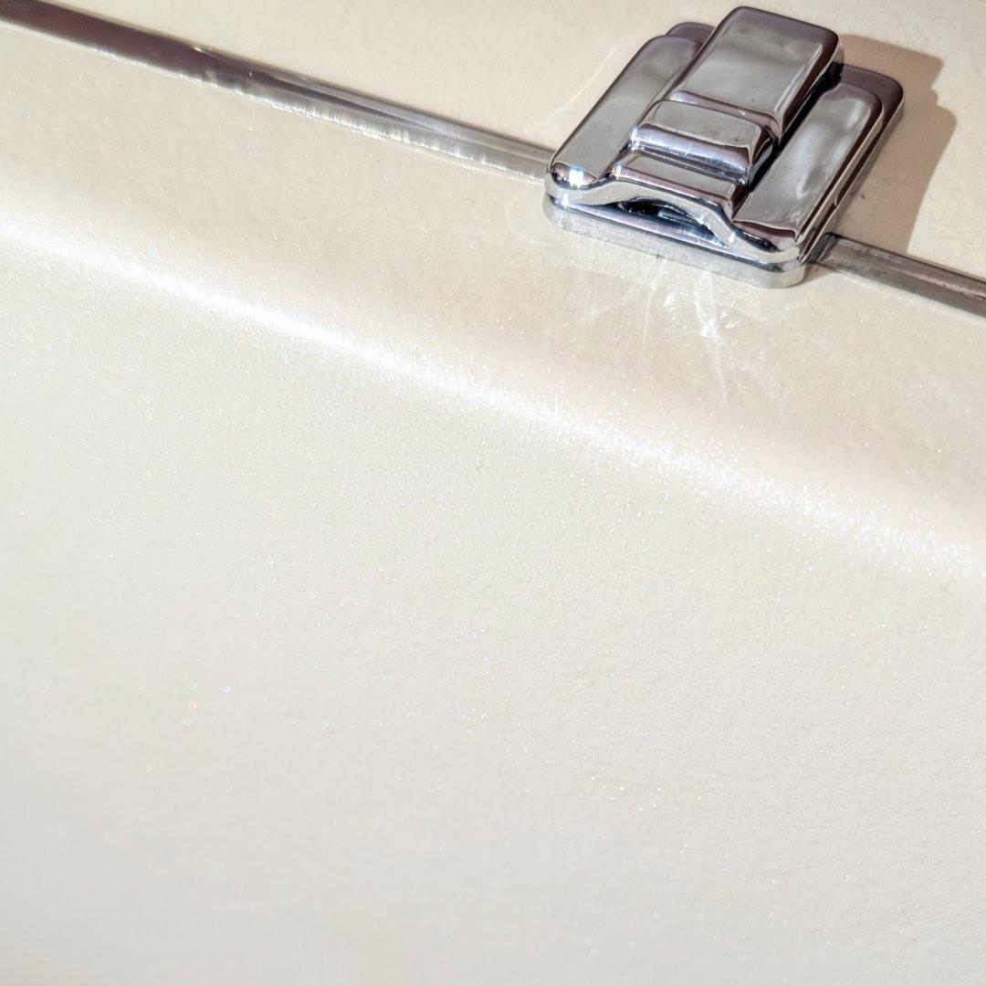 未使用★保証書付グローブトロッター『ホワイトスター』限定品／アタッシュケース新品