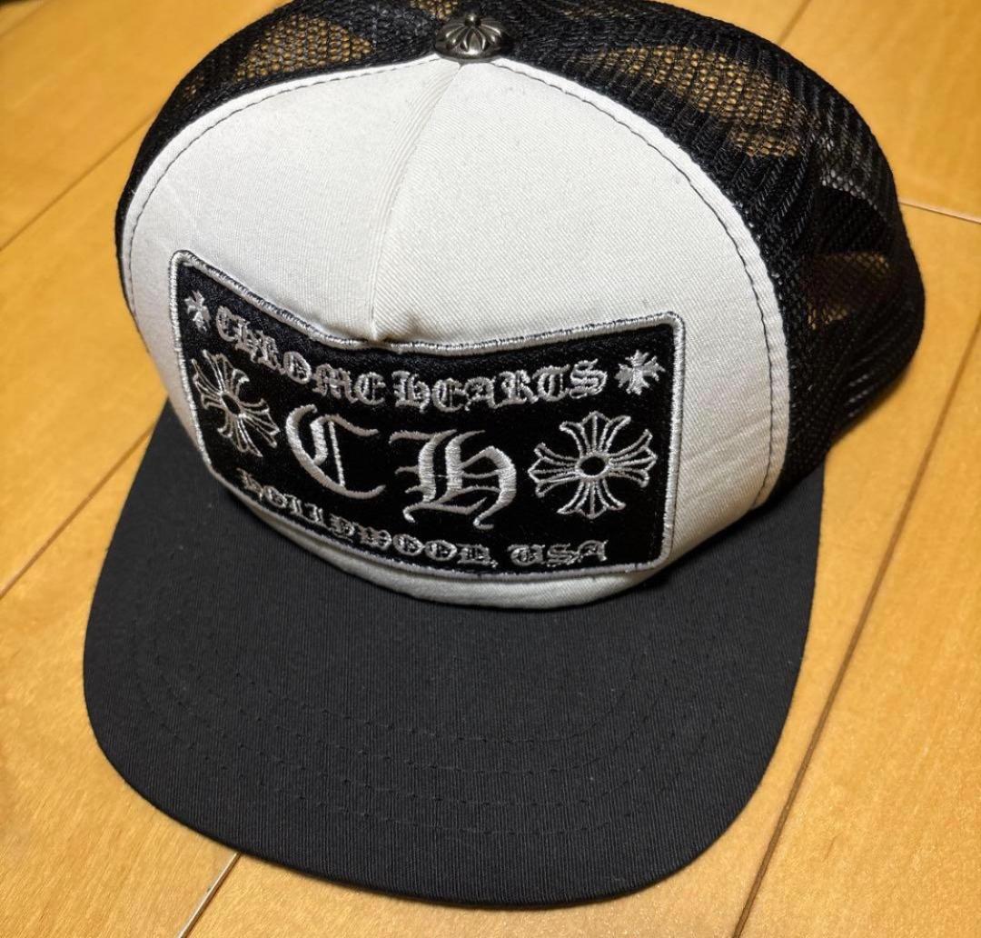 CHROME HEARTS トラッカーキャップ
