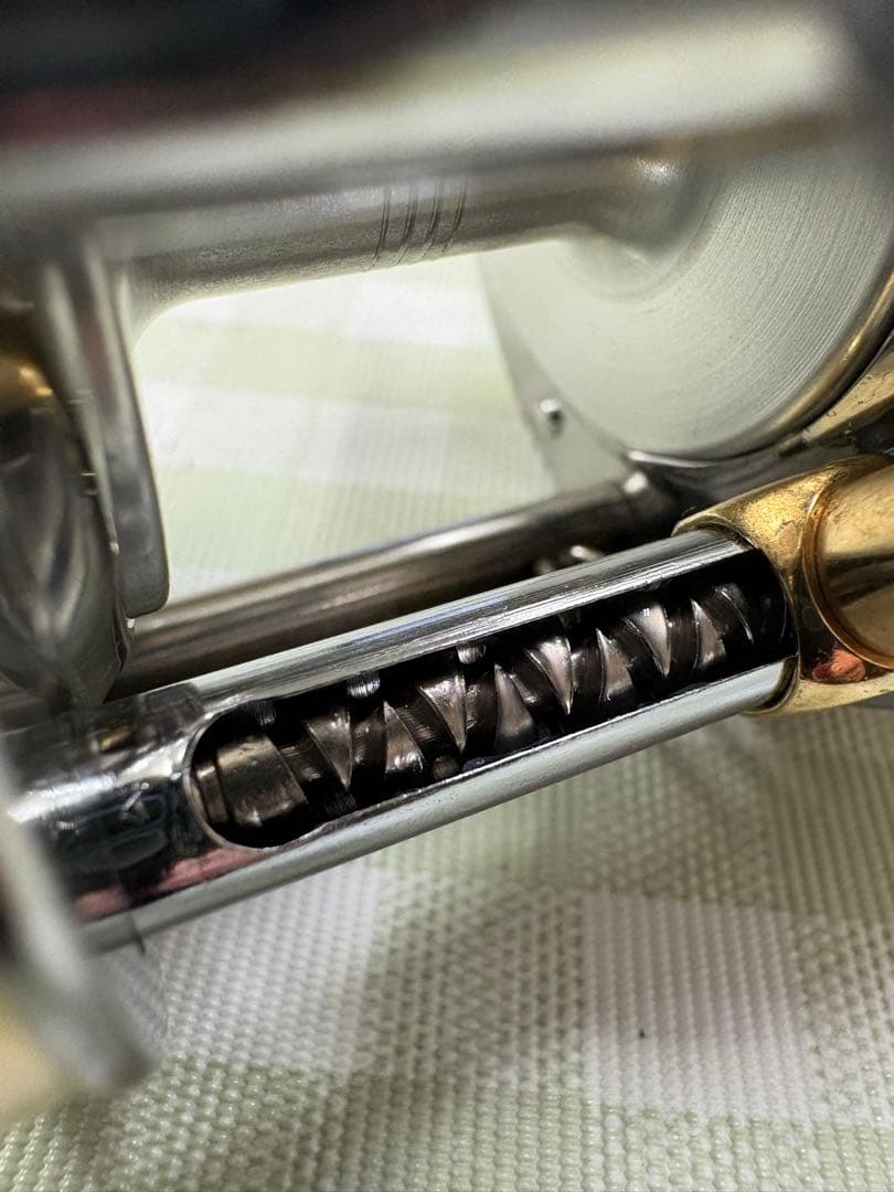 アブガルシア アンバサダー 5500CSロケットシャンパンZPI ダブルハンドル