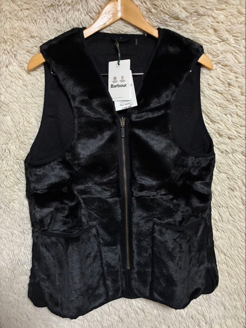 新品 タグ付きBarbour 黒 ファーライナー インナーベスト 40 ブラック