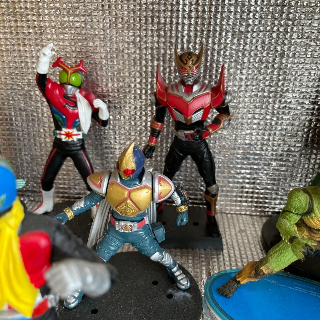 【美品】仮面ライダー フィギュア 13体セット　台座付き