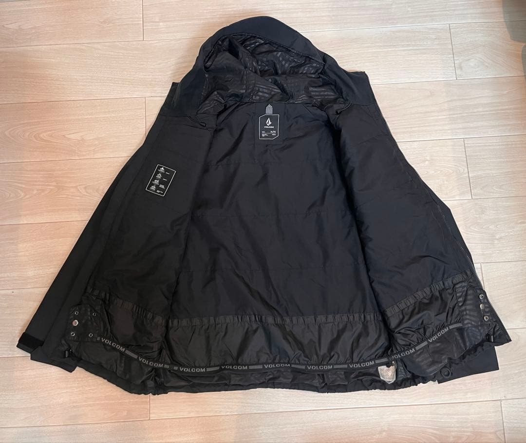 ✴︎美品✴︎volcom バルコム スノボウェア メンズXL