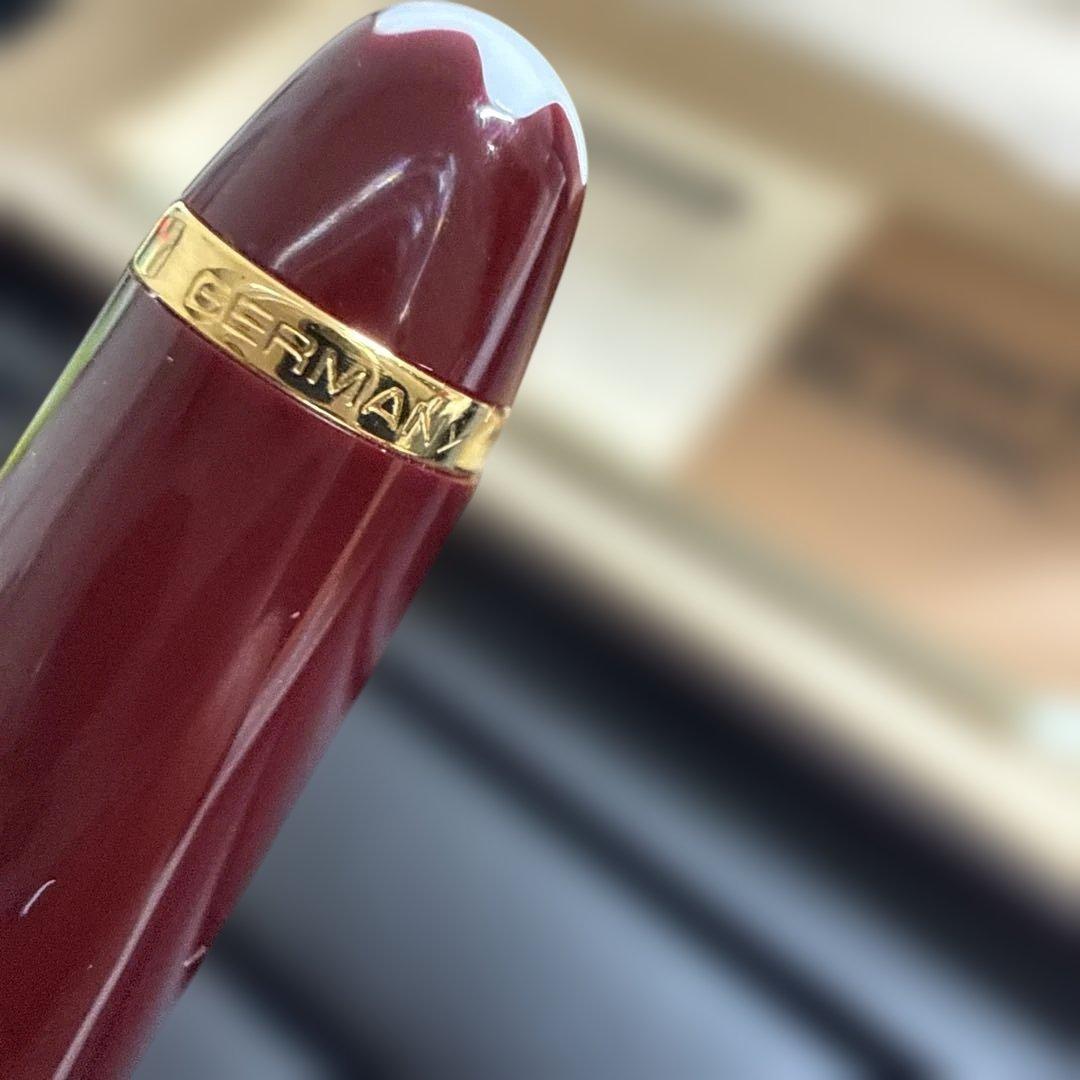 モンブラン 万年筆 マイスターシュテュック ボルドー 14k F細