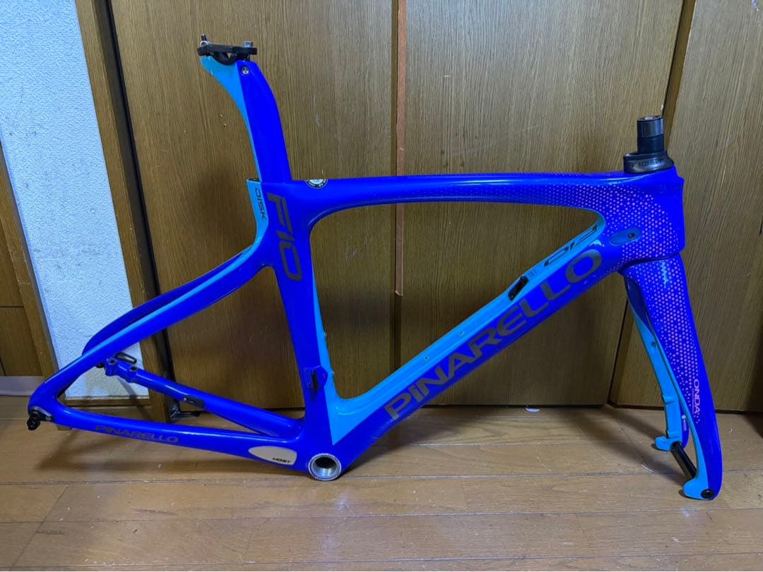 PINARELLO DOGMA F10 フルカーボン　ロードバイク　フレーム