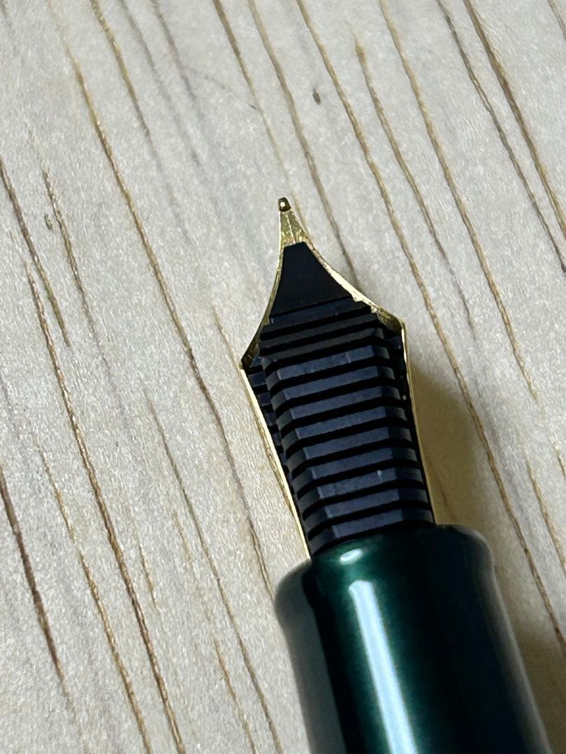 ダークグリーン 万年筆 金メッキペン先