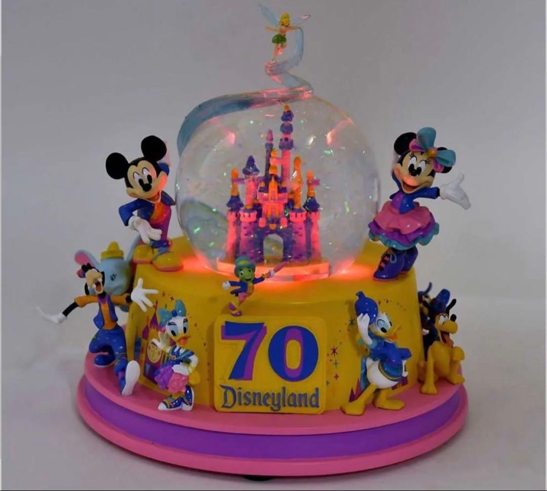 ディズニーキャラクター スノードーム ミュージック＆ライトアップ 70周年
