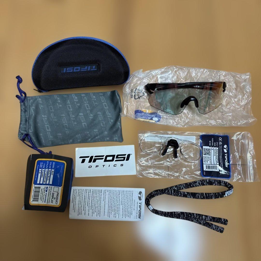TIFOSI Optics サングラス インナーレンズ付き