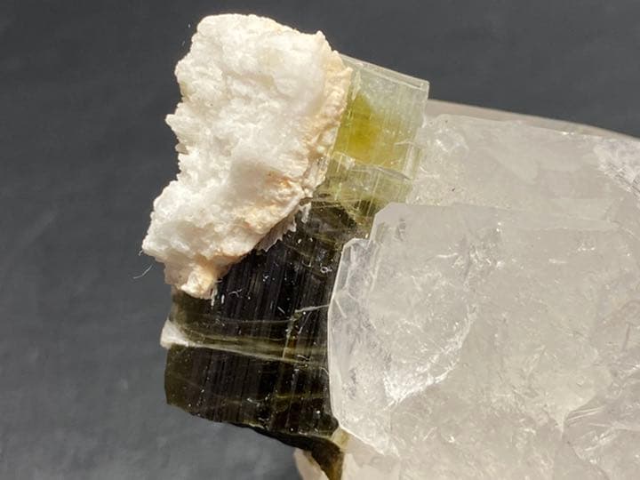 トルマリン　オン　クォーツ　100g