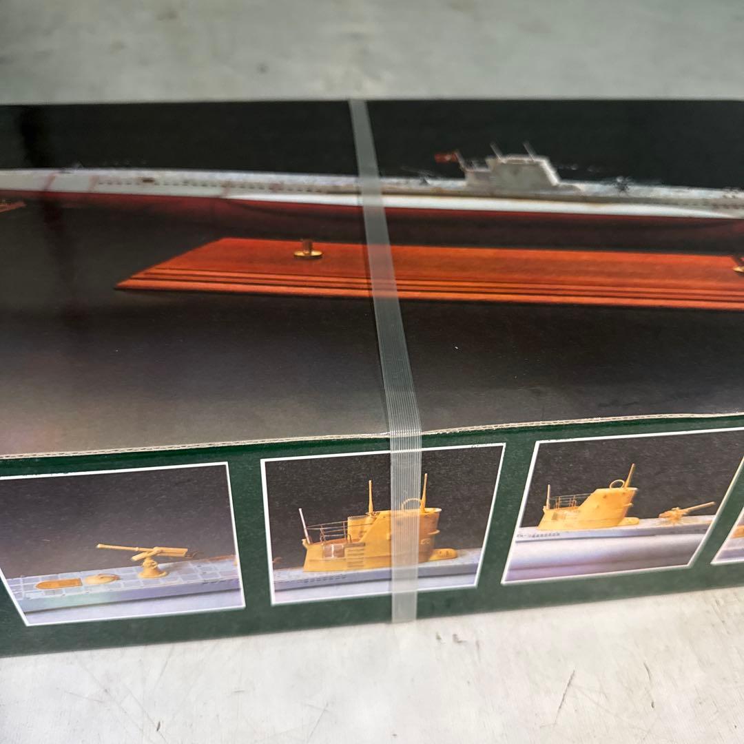 AMATI U-Boat 47 Type VII B 1936 木製模型キット