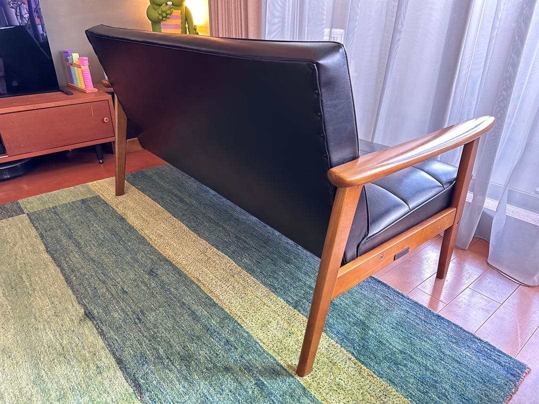 【がわしん】カリモク60 Kチェア2シーター/スタンダードブラック