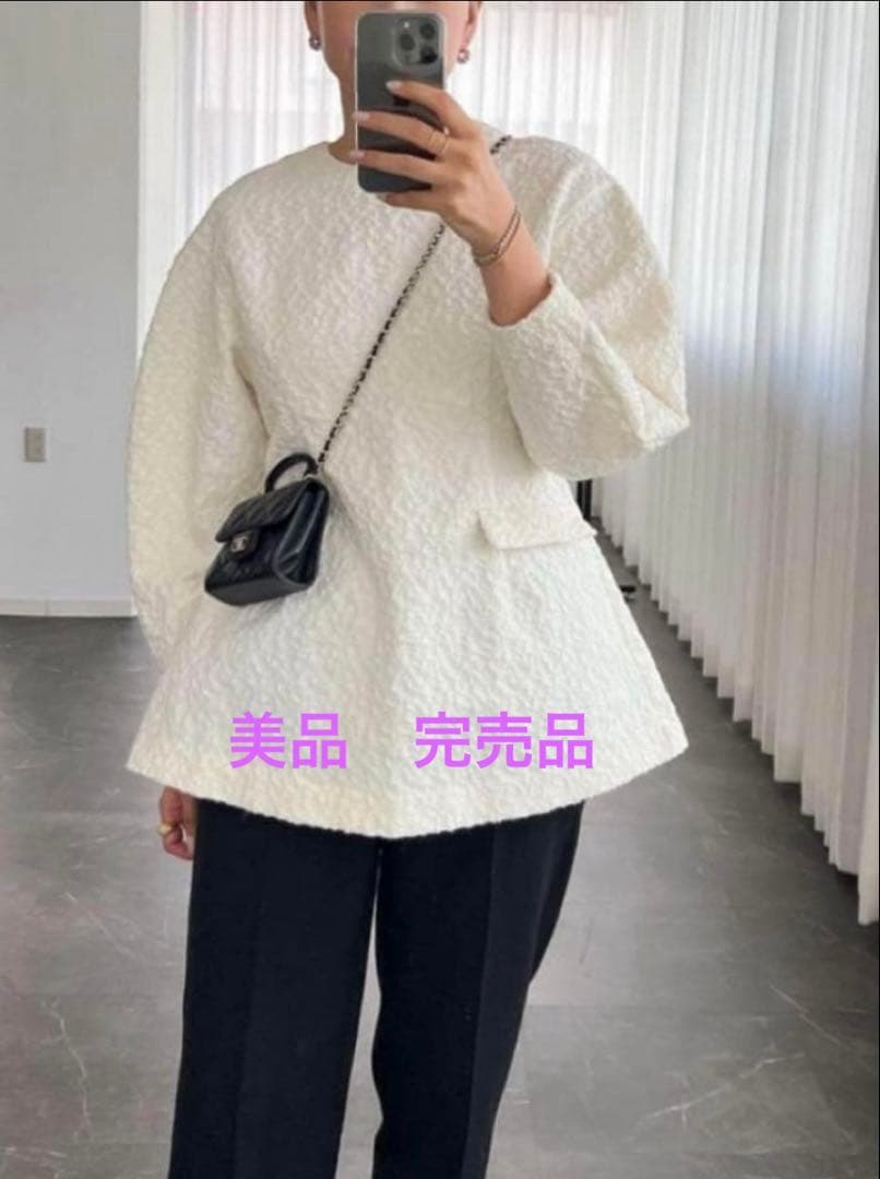 美品　OHGA PUFF TUNIC ホワイト