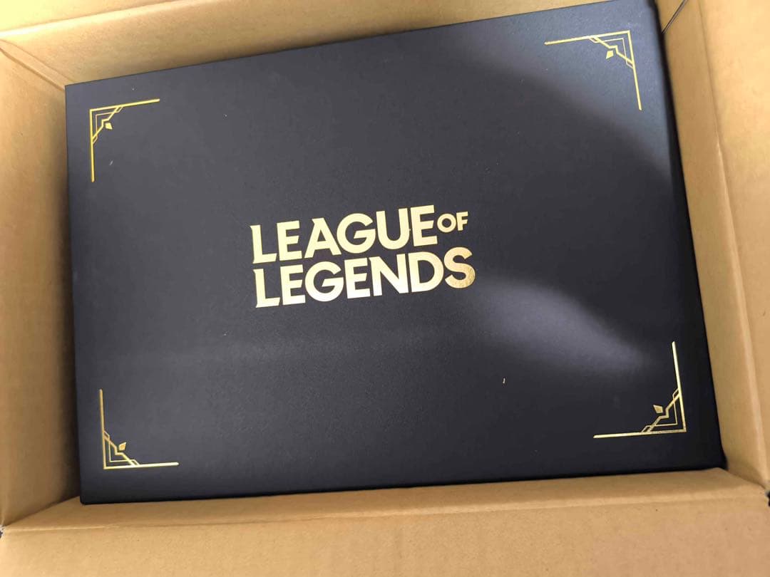 新品未開封 LoL スペシャルギフトボックス 限定グッズ