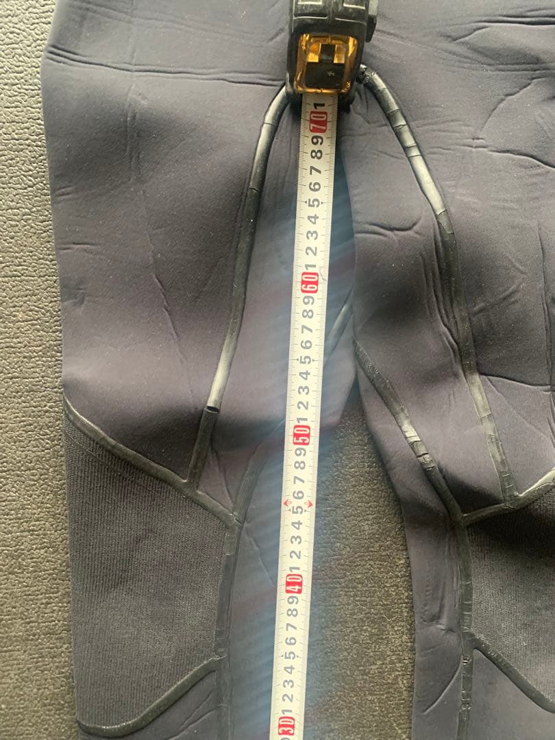 Animal￼ウェットスーツ　サイズM 2mm