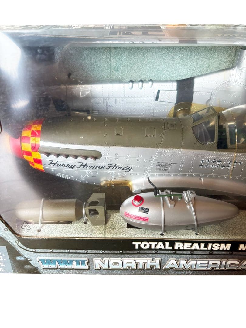 ELITE FORCE P-51 Mustang 1:18 未組立 稀少モデル