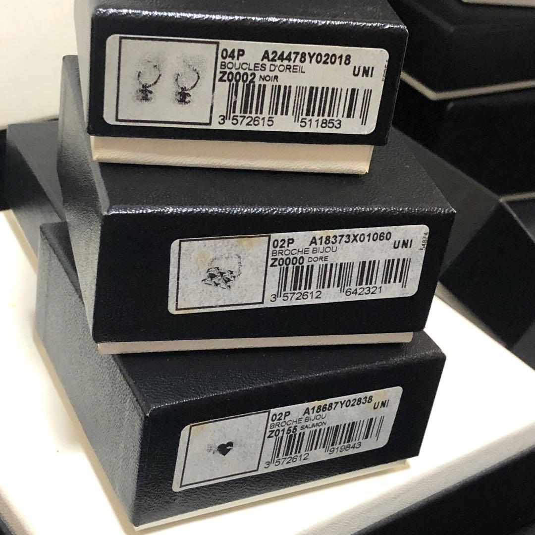 シャネル　アクセサリー用箱　バッグ用箱　ピアス、ネックレス等に