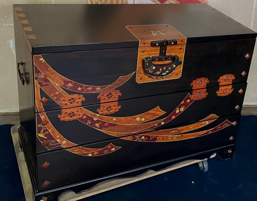 「母」黒檀 寄木 象嵌細工 李朝 バンダジ風 3ドロアー チェスト （柱②）