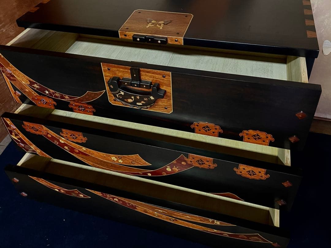 「母」黒檀 寄木 象嵌細工 李朝 バンダジ風 3ドロアー チェスト （柱②）