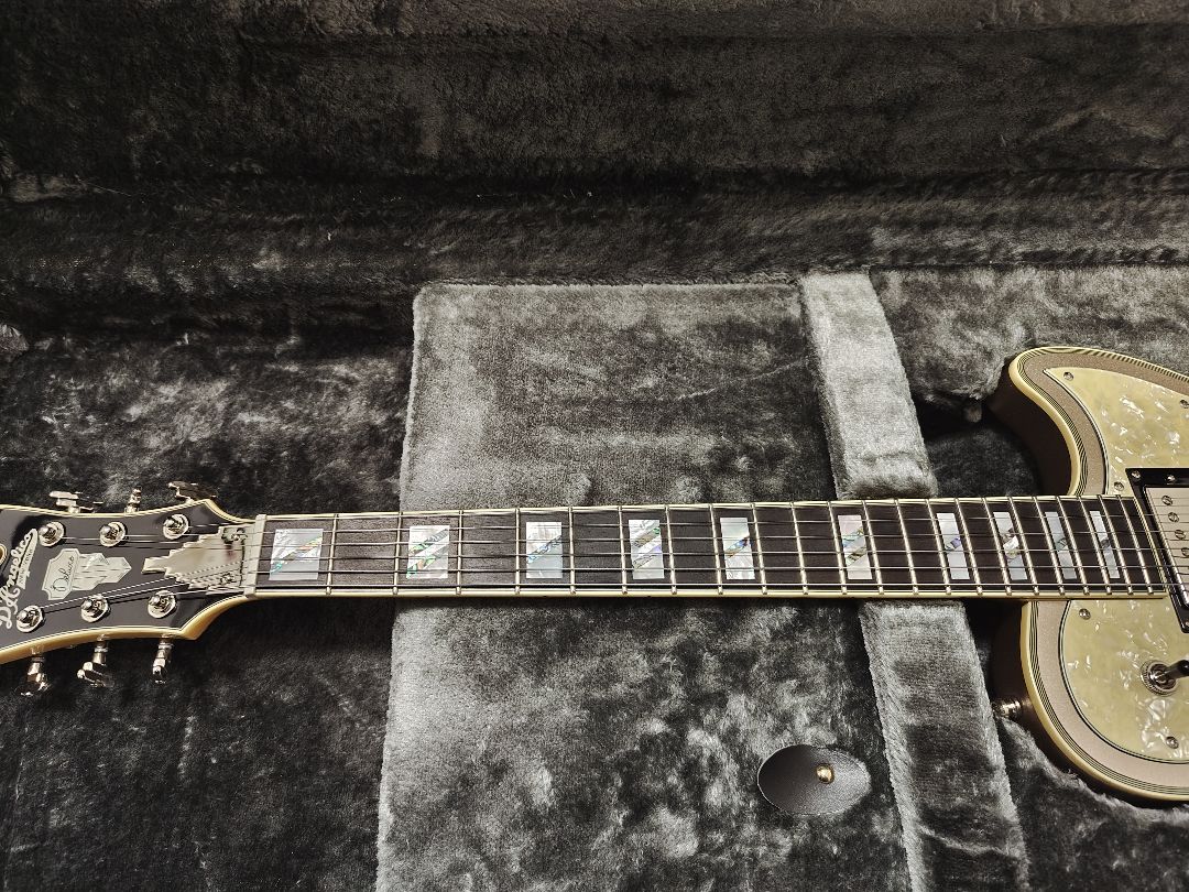 ギター D'Angelico Deluxe Atlantic Desert Gold