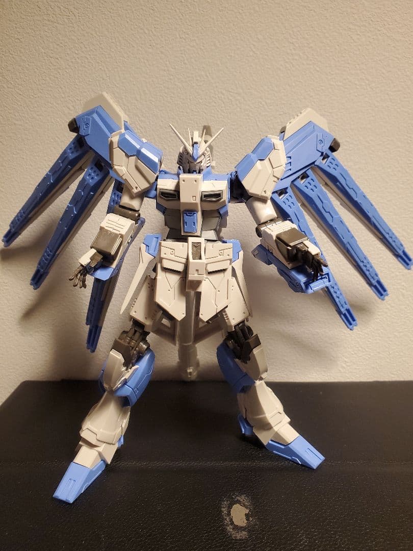 海外製　1/144 Hi-νガンダム