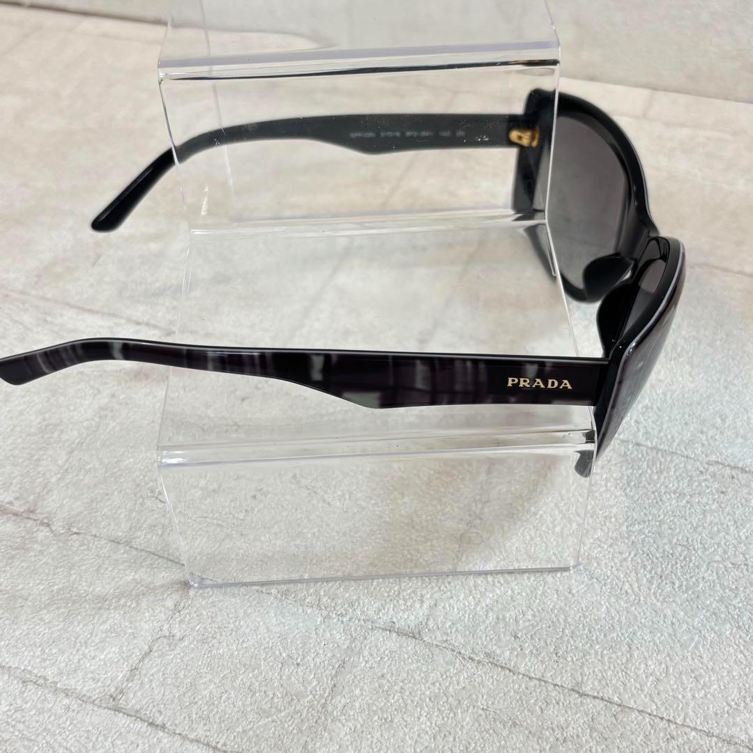 【美品】プラダ　PRADA☆サングラス ブラック ケース付き　パープル　795