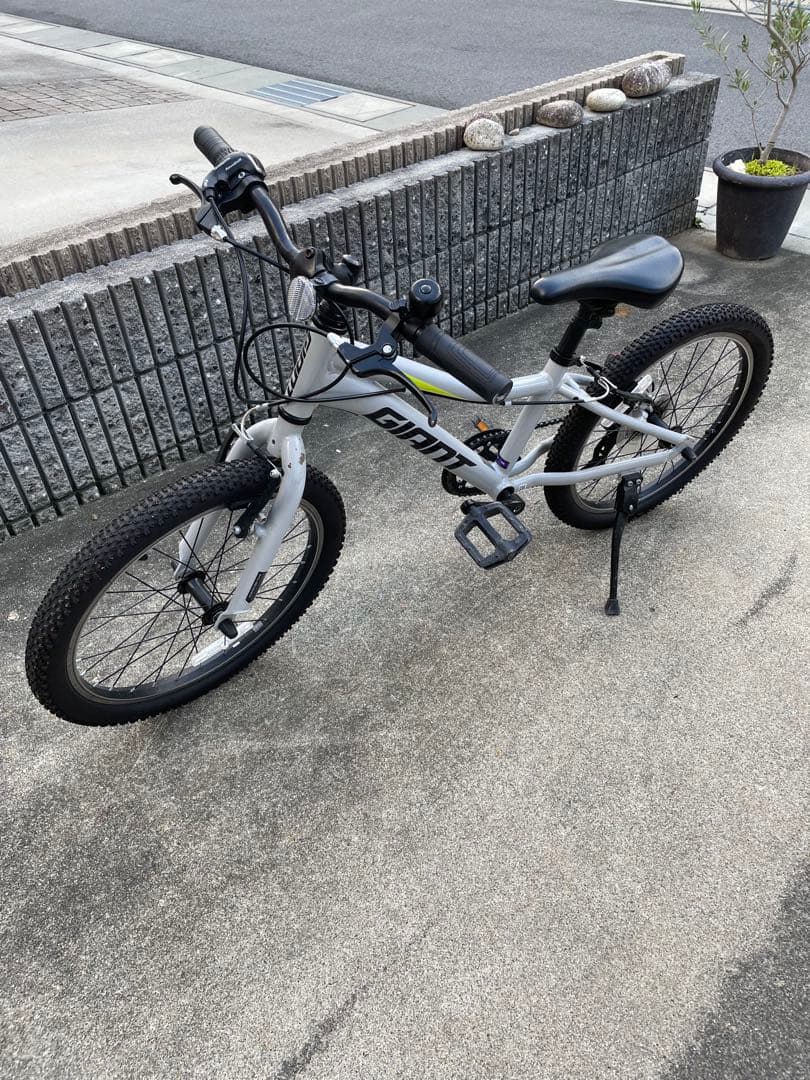 GIANT 子供用自転車 20インチ XTC