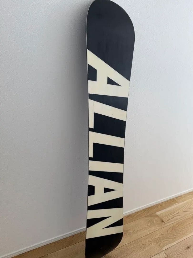 スノーボード ALLIAN INVISIBLE 152cm