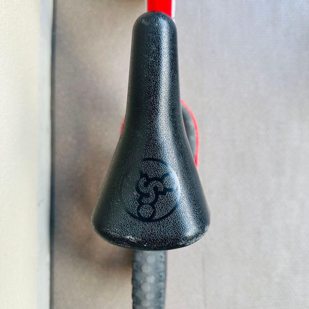 STRIDER ストライダー 12 クラシック バランスバイク 赤 レッド 正規