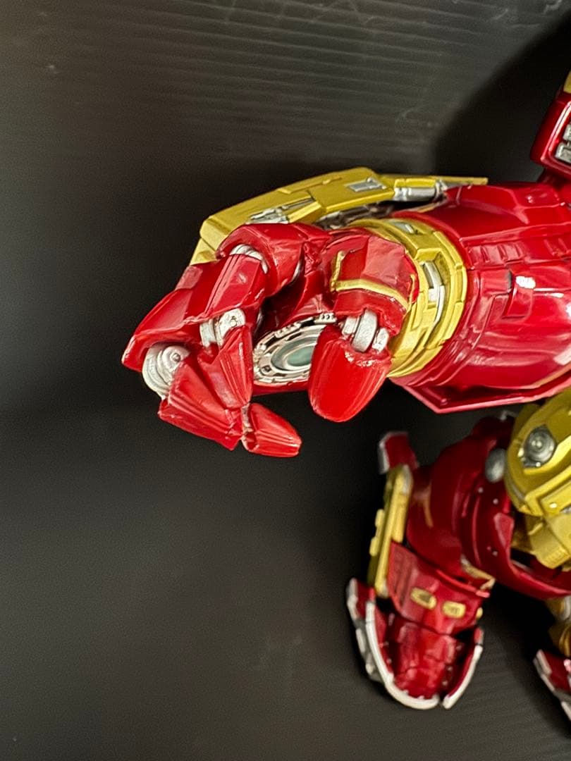 MAFEX No.020 ハルクバスターアベンジャーズ/エイジ・オブ・ウルトロン