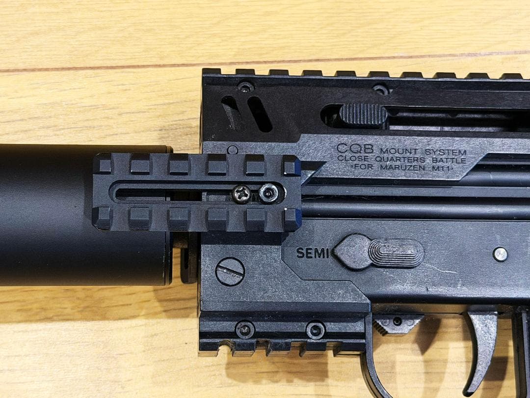 マルゼンM11 ニューイングラム GBB　マガジン＋ドットサイト＋ケースセット