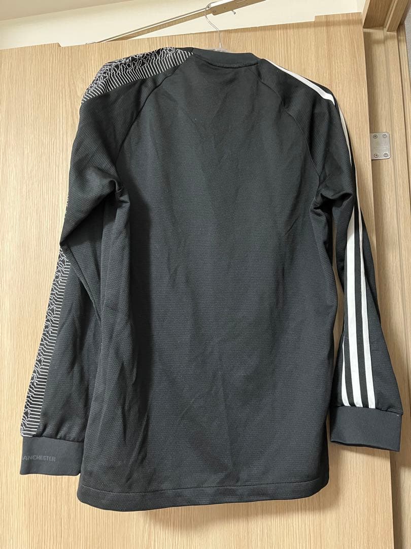 【MANCHESTER UNITED】アディダス×ピーターサヴィル