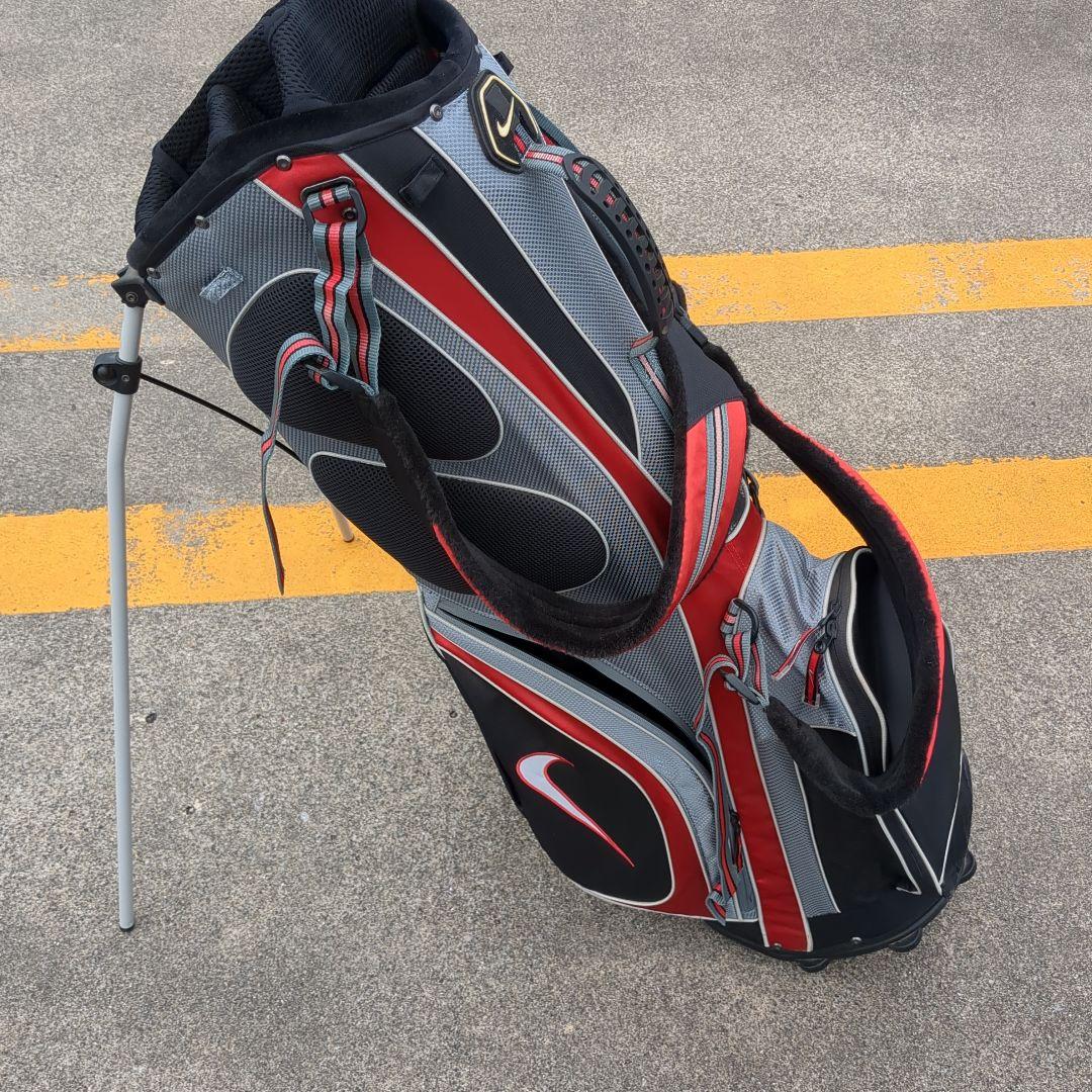 素敵なナイキスタンドキャディバッグ