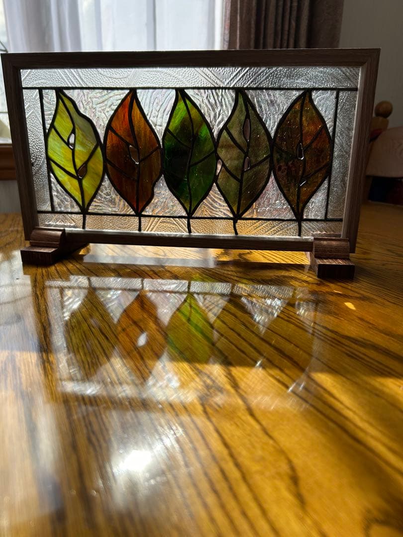 ステンドグラス　パネル秋の葉っぱ達11