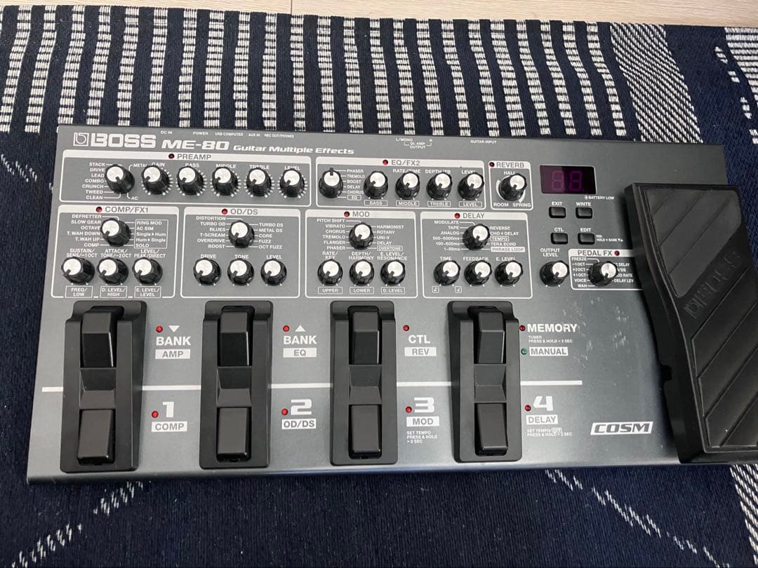 BOSS ME-80 マルチエフェクター