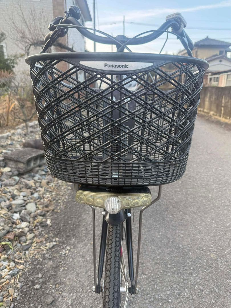 電動アシスト自転車 黒 バスケット付き