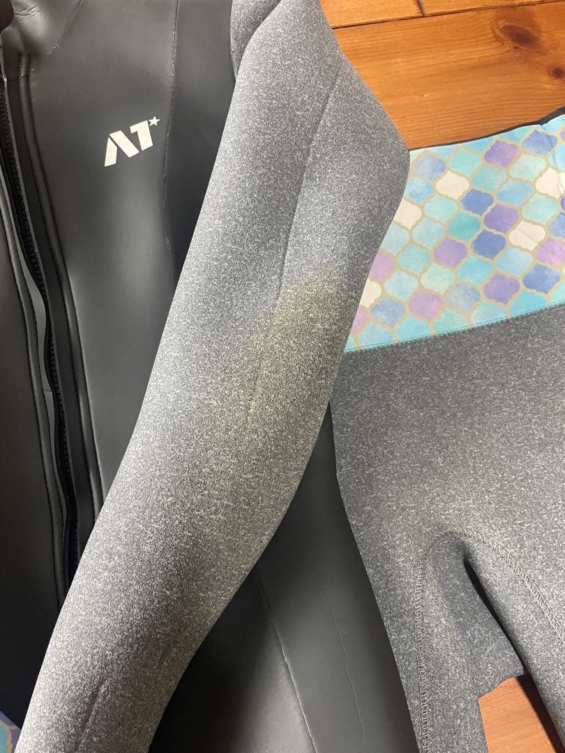 エアタイト ウェットスーツ 上下セット Mサイズ　3×2ミリ