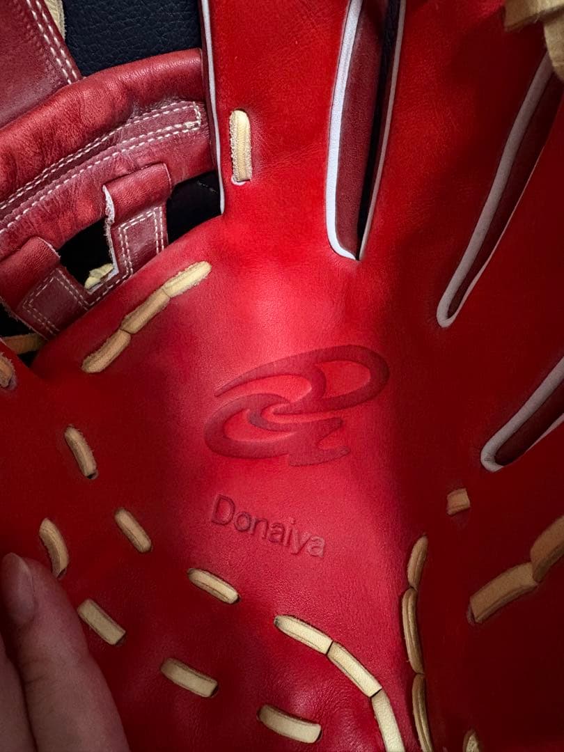 ドナイヤ グローブ山田哲人　限定品