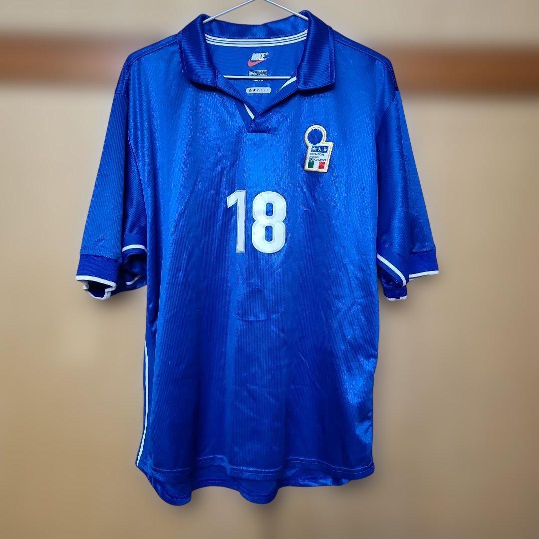 【NIKE】オーセンティック イタリア代表 1998 アズーリ バッジョ 18番