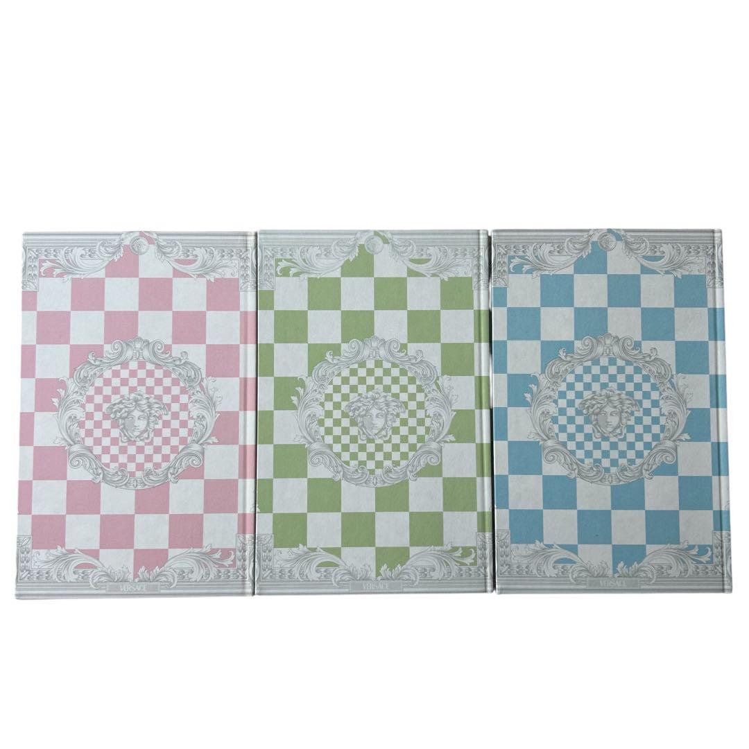 Versaceヴェルサーチ　ノベルティ　ノート３冊　メドゥーサ　水色　ピンク　緑