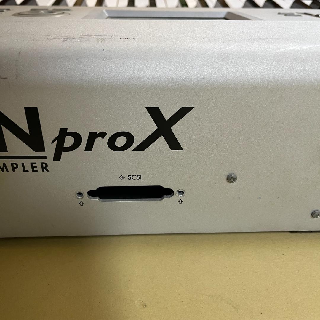 KORG TRITON Pro-X 88鍵 シンセサイザー 動作確認済